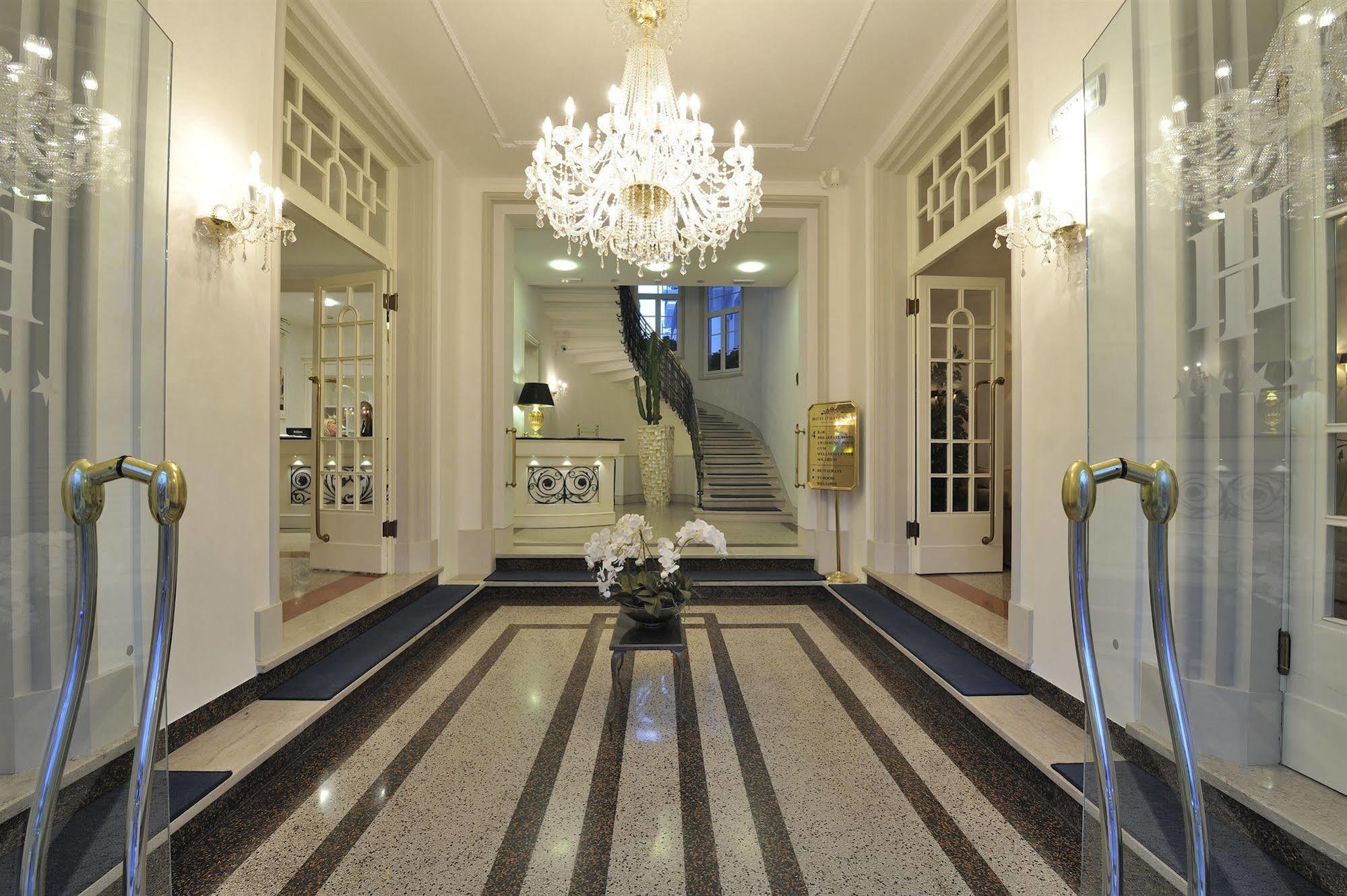 Italia Palace